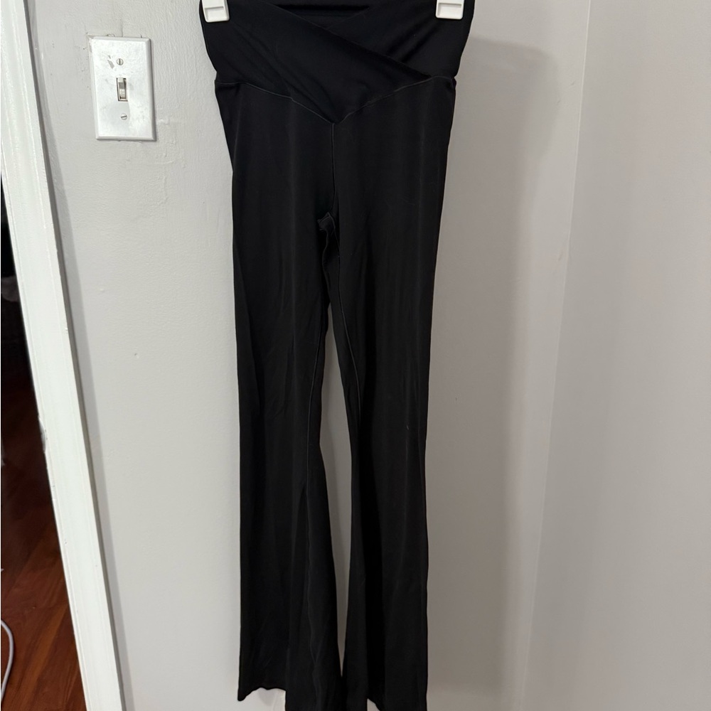 Aerie Offline hi rise flare Pants